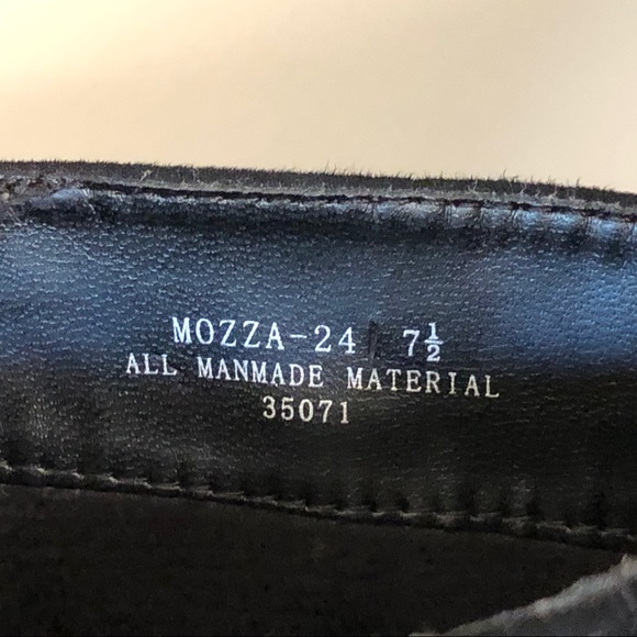 Black long boots - Picture 6 of 6